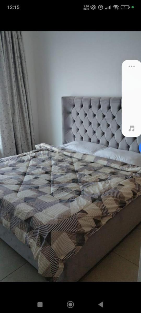Luxury Sea View Amazing Room Double Bed - Room Inside Apartment Ajman Exterior photo