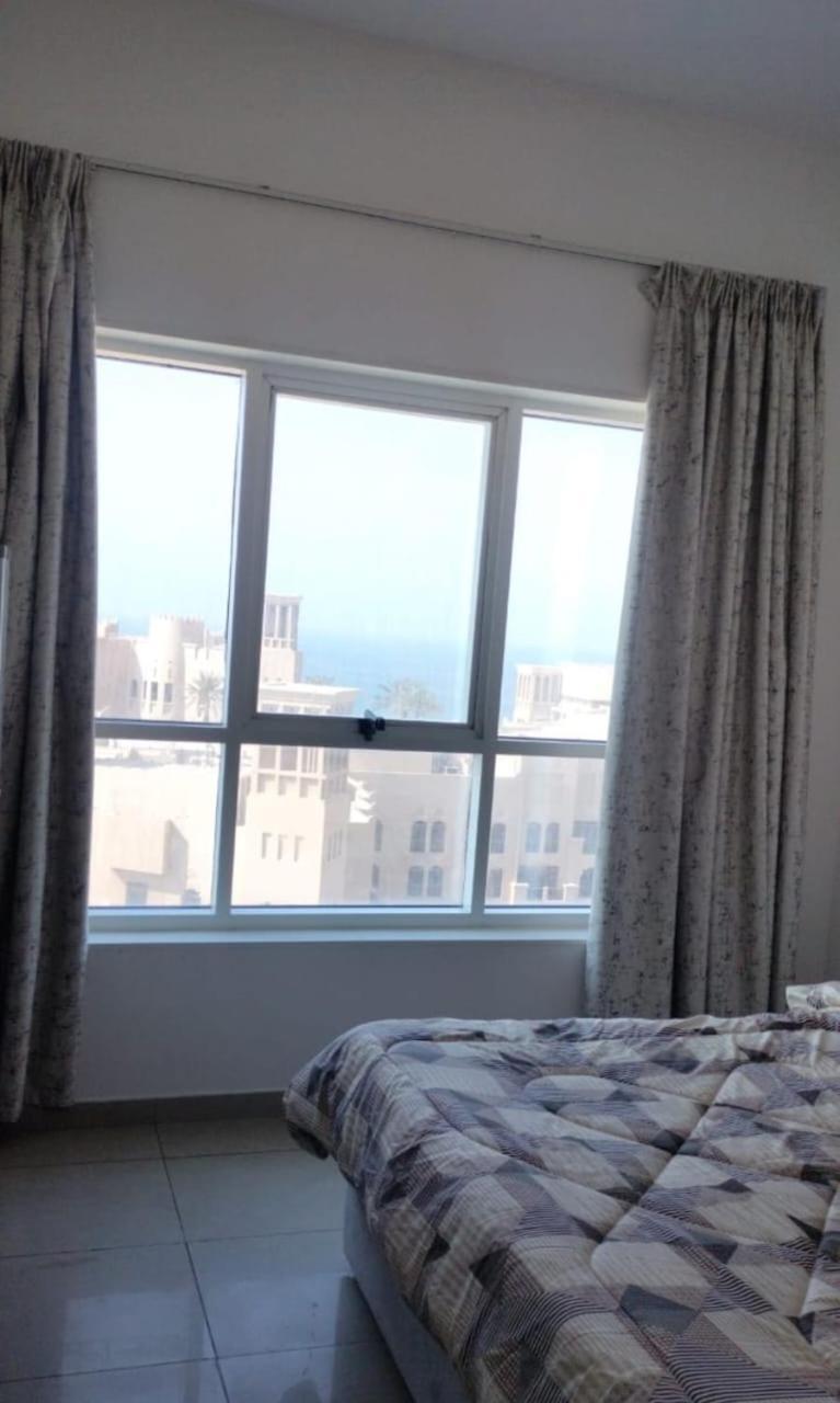 Luxury Sea View Amazing Room Double Bed - Room Inside Apartment Ajman Exterior photo